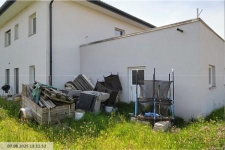 Property Inside Image perspectiv 3