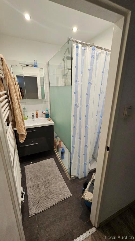 Property Inside Image perspectiv 4