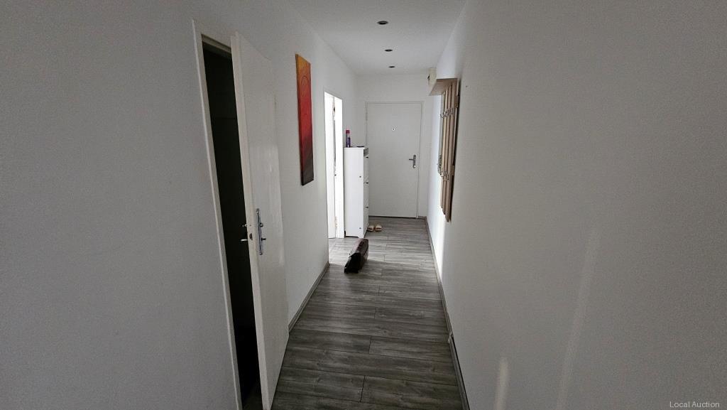 Property Inside Image perspectiv 1