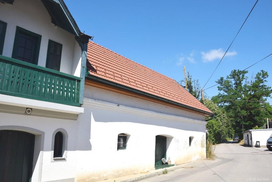 Property Inside Image perspectiv 1