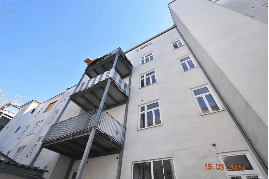 Property Inside Image perspectiv 2