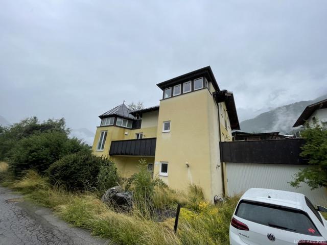 Property Inside Image perspectiv 1