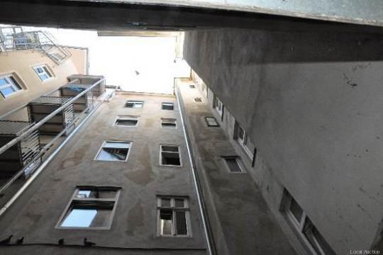 Property Inside Image perspectiv 1