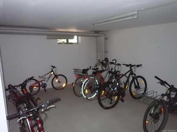 Property Inside Image perspectiv 3