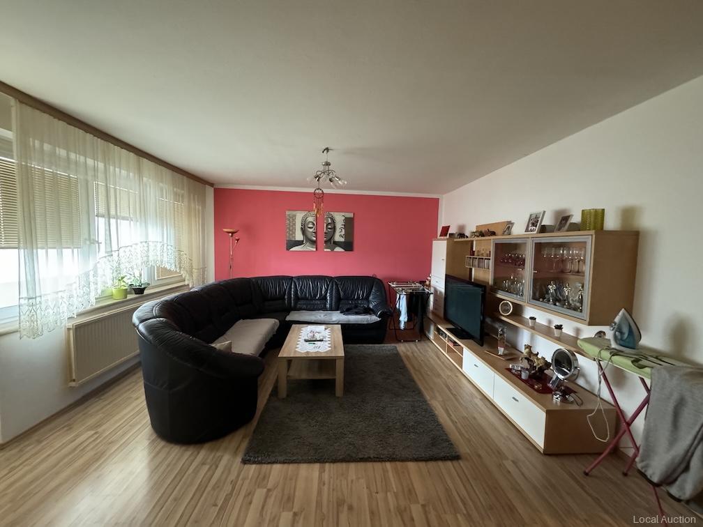 Property Inside Image perspectiv 1