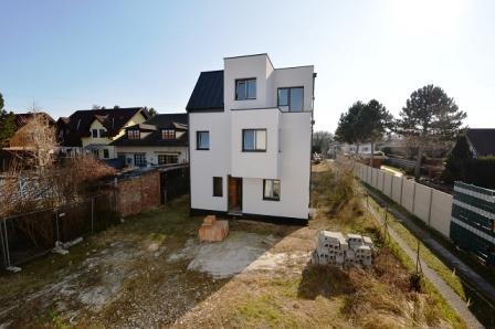 Property Inside Image perspectiv 1